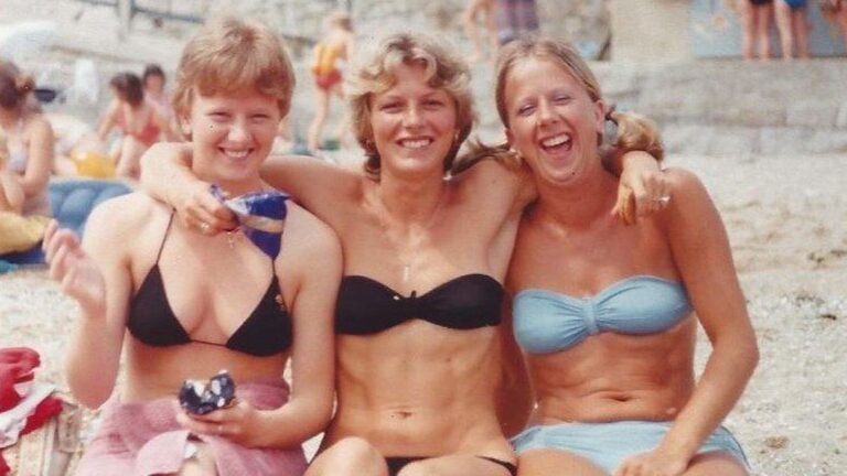 pamela-cook-recreated-sisters-photo-credit-to-pamela-cook-1