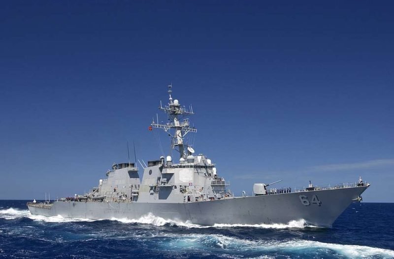 the-guided-missile-destroyer-uss-carney-ddg-64-underway-in-the-caribbean-during-640575-1024-800x525